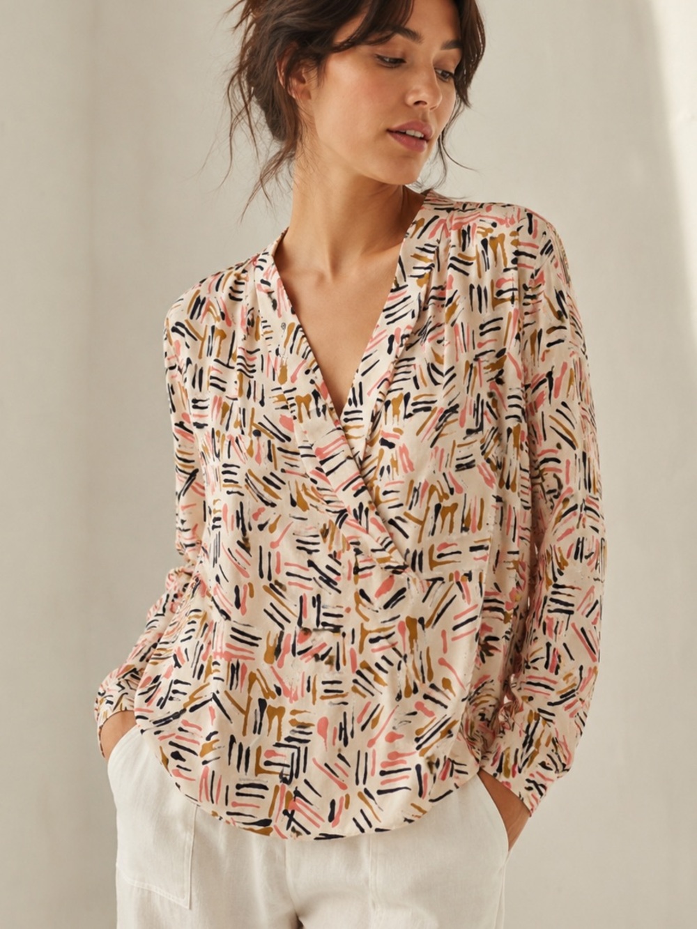 🌼 3/$15 Cabi Marni Blouse Small